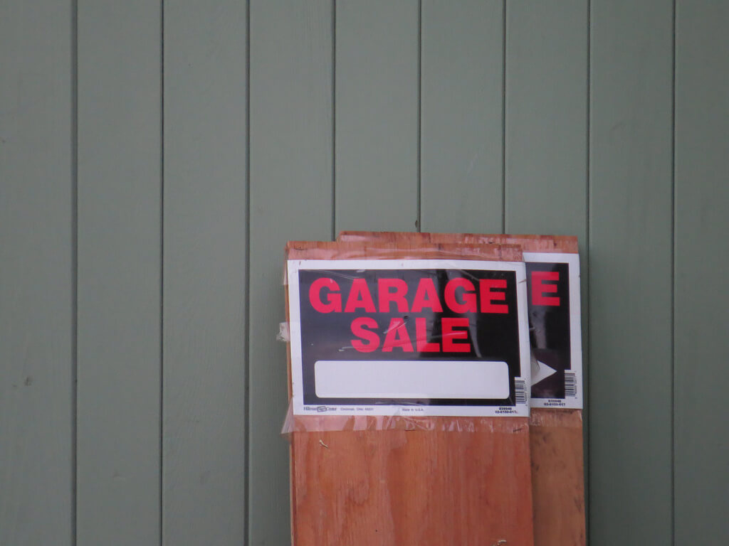 moving garage sale
