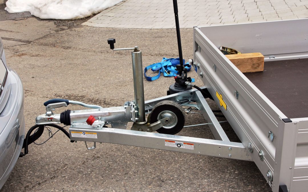 Moving Guide: How To Hook Up A Trailer Hitch